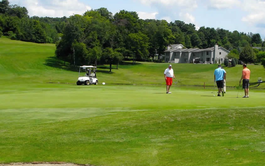 GalleryWalden-Oaks-Public-Golf-Course-Central-NY-40-844x530.jpg
